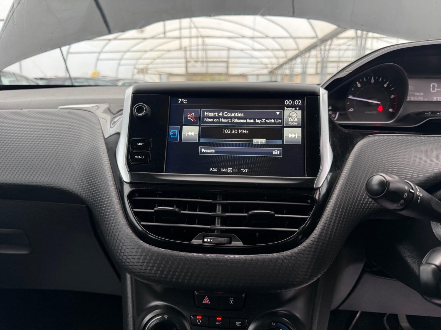 Used Peugeot 2008 2016 for sale - 76667509: Photo 86