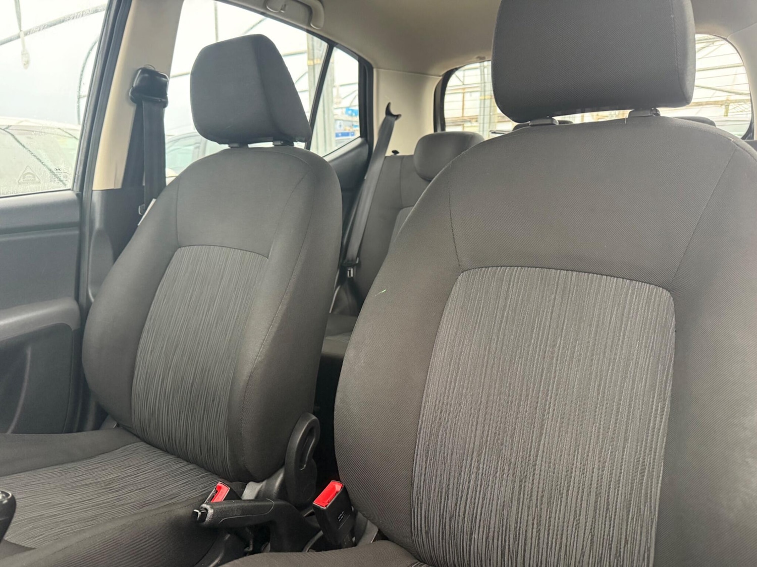 Used Hyundai i10 2013 for sale - 77097429: Photo 28