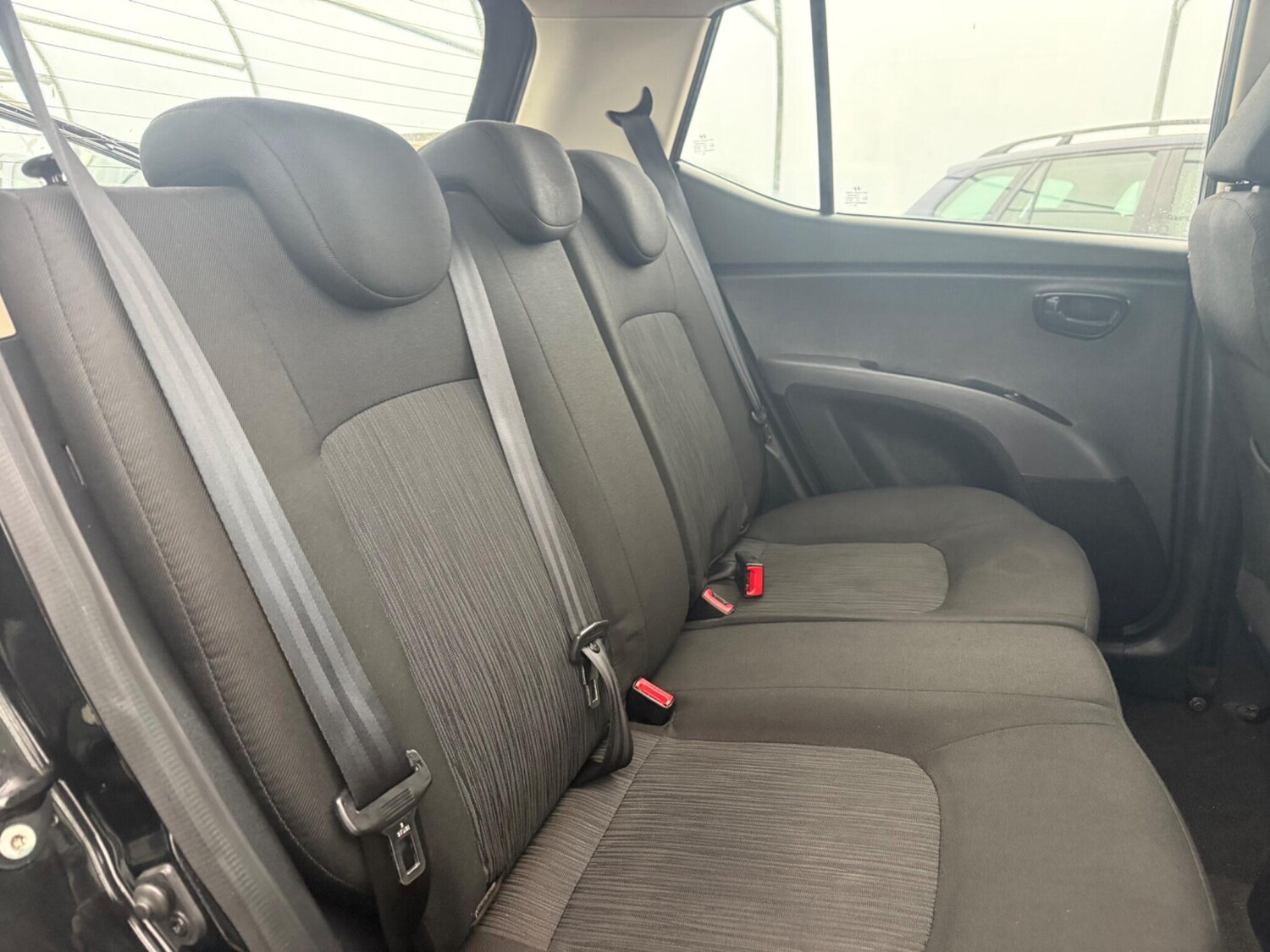 Used Hyundai i10 2013 for sale - 77097429: Photo 58