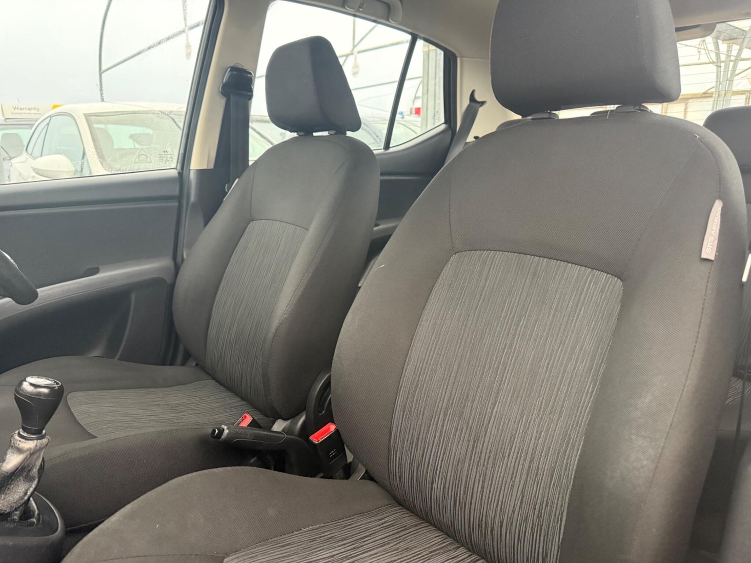 Used Hyundai i10 2013 for sale - 77097429: Photo 65