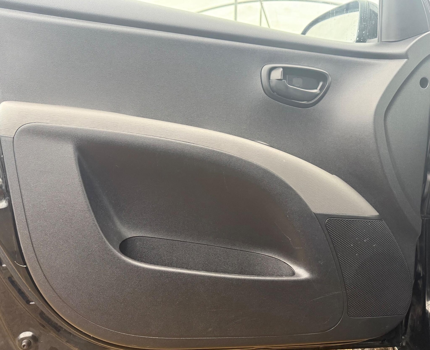 Used Hyundai i10 2013 for sale - 77097429: Photo 75