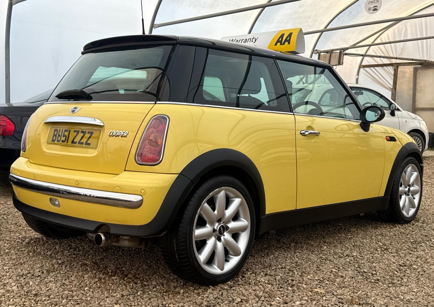 Used MINI Hatch 2002 for sale - 76398711: Photo 10