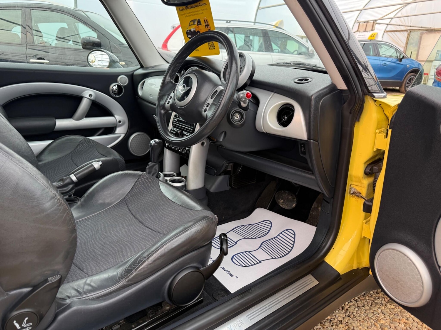 Used MINI Hatch 2002 for sale - 76398711: Photo 14