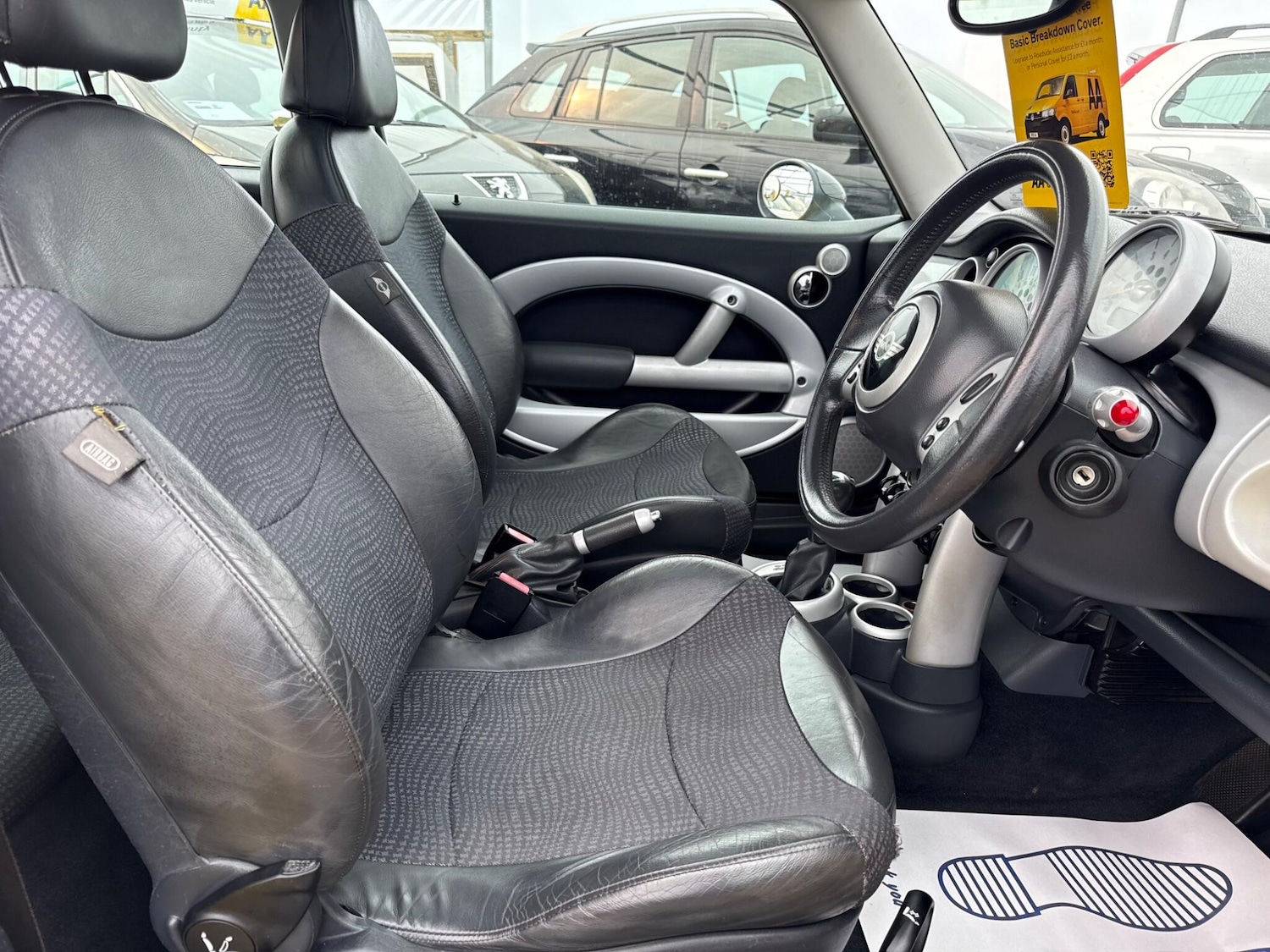 Used MINI Hatch 2002 for sale - 76398711: Photo 15