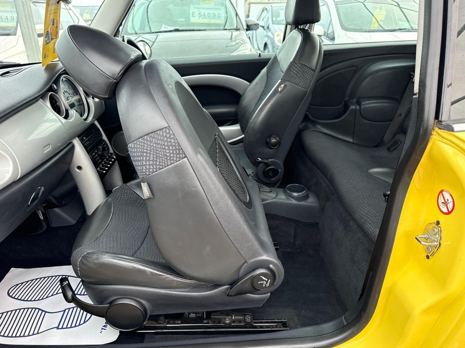 Used MINI Hatch 2002 for sale - 76398711: Photo 24