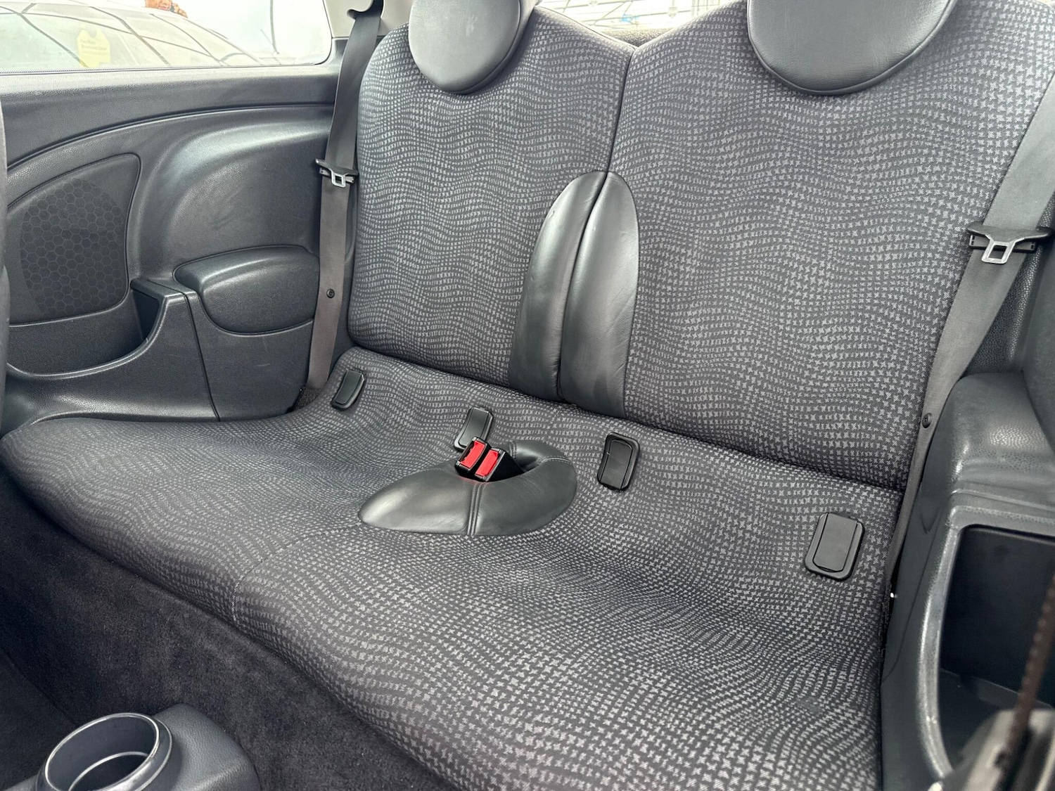 Used MINI Hatch 2002 for sale - 76398711: Photo 59