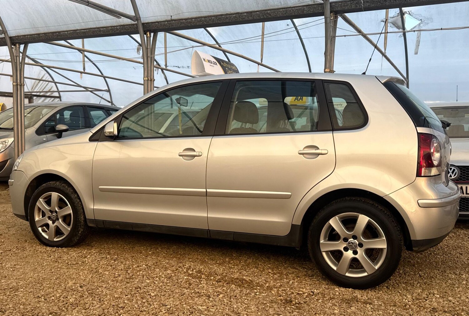 Used Volkswagen Polo for sale - 77939401: Photo 42