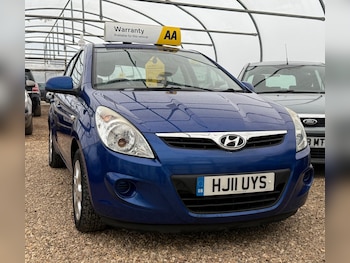 Used Hyundai i20 2011 for sale - 76247525: Photo 3