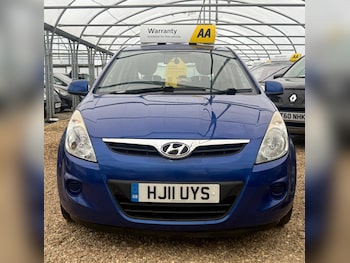 Used Hyundai i20 2011 for sale - 76247525: Photo