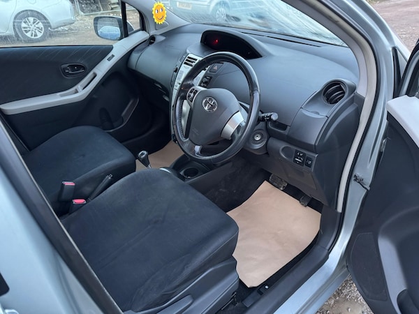 Used Toyota Yaris 2007 for sale - 76214749: Photo 17