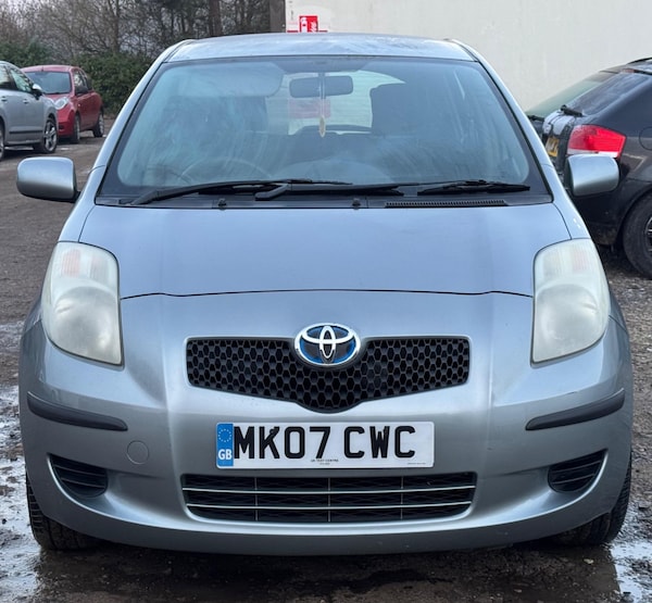 Used Toyota Yaris 2007 for sale - 76214749: Photo 2