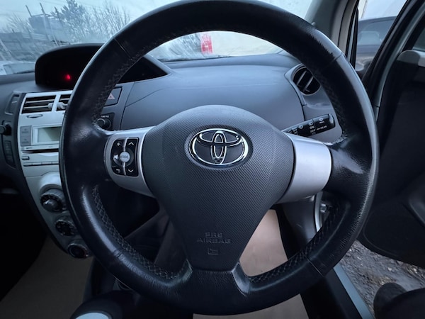 Used Toyota Yaris 2007 for sale - 76214749: Photo 32