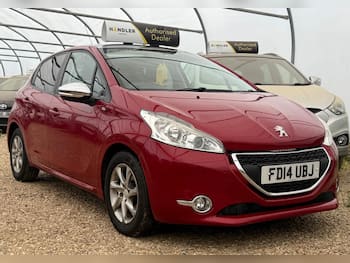 Used Peugeot 208 2014 for sale - 79657449: Photo