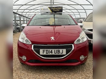 Used Peugeot 208 2014 for sale - 79657449: Photo