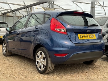 Used Ford Fiesta 2010 for sale - 79121600: Photo