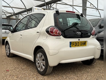 Used Toyota AYGO 2013 for sale - 79034260: Photo