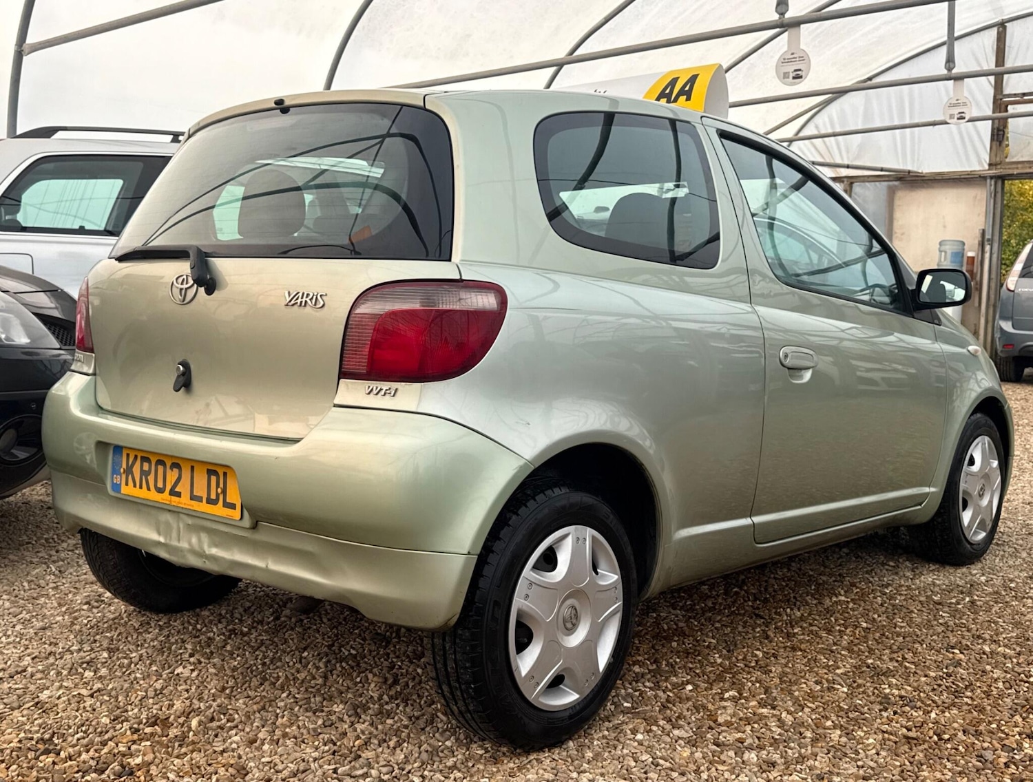 Used Toyota Yaris 2002 for sale - 76138521: Photo 10
