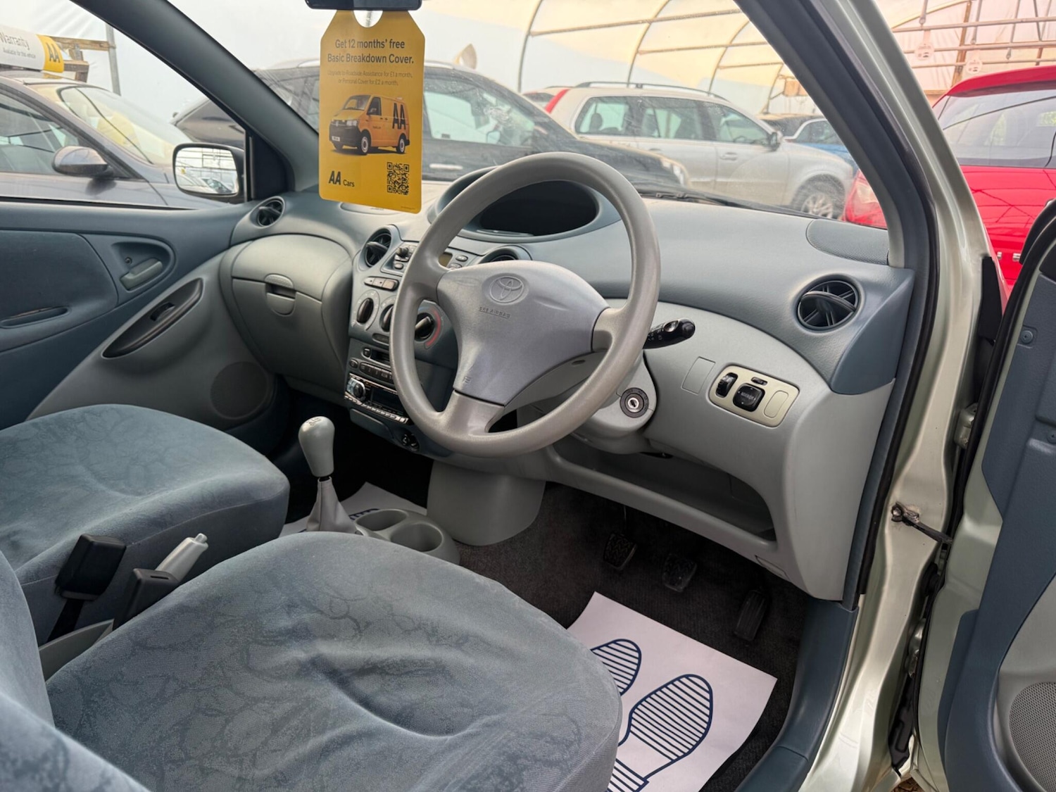 Used Toyota Yaris 2002 for sale - 76138521: Photo 12