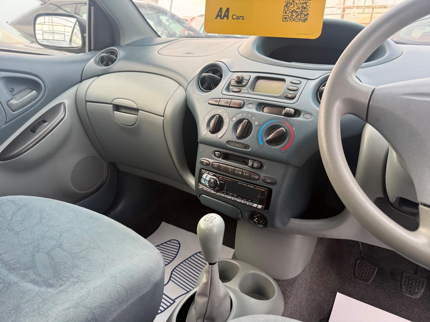 Used Toyota Yaris 2002 for sale - 76138521: Photo 13