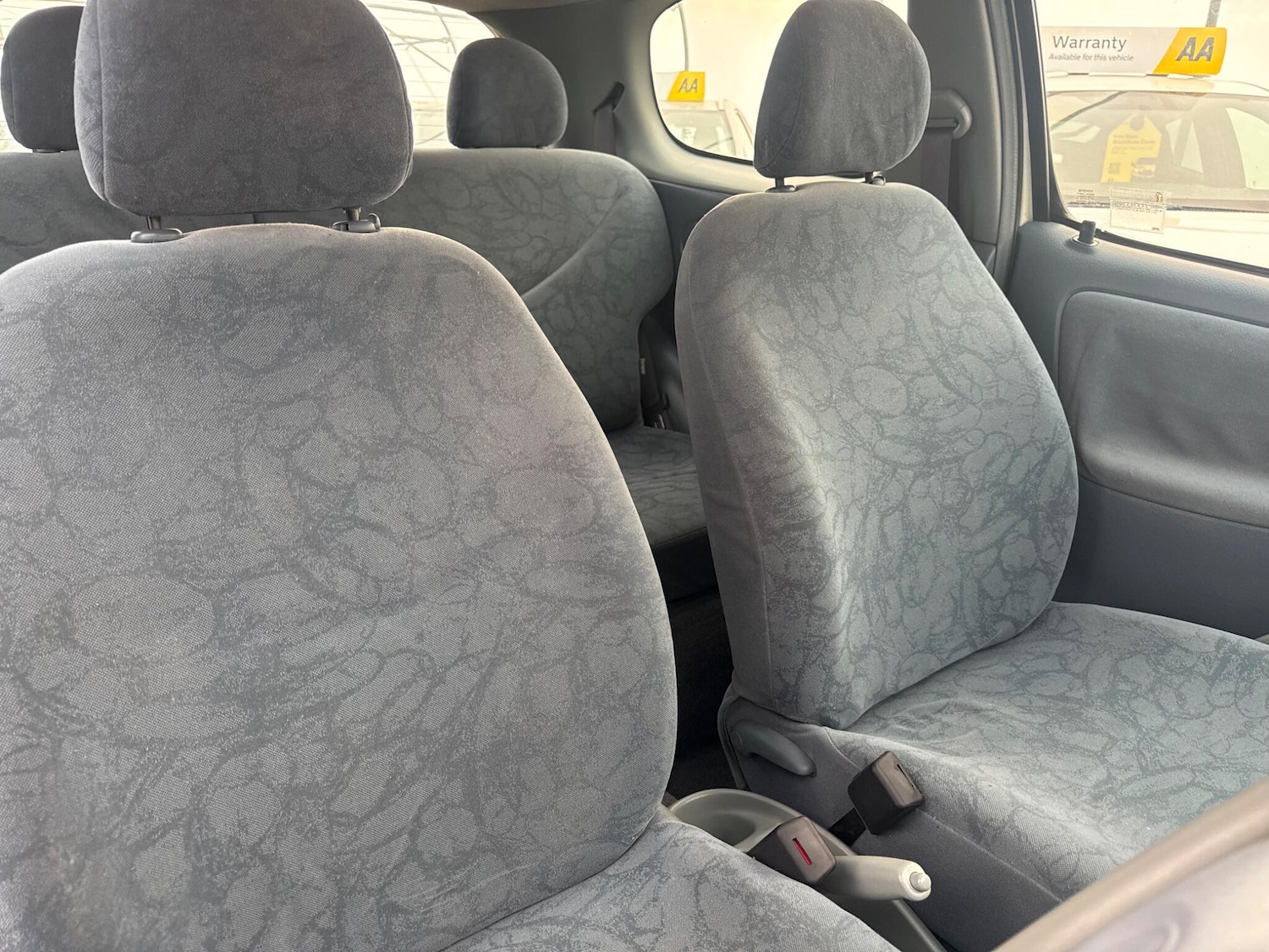 Used Toyota Yaris 2002 for sale - 76138521: Photo 16