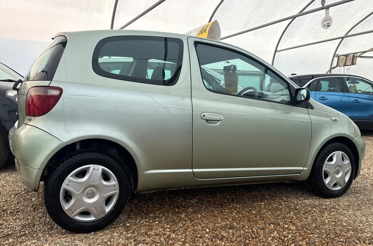 Used Toyota Yaris 2002 for sale - 76138521: Photo 34