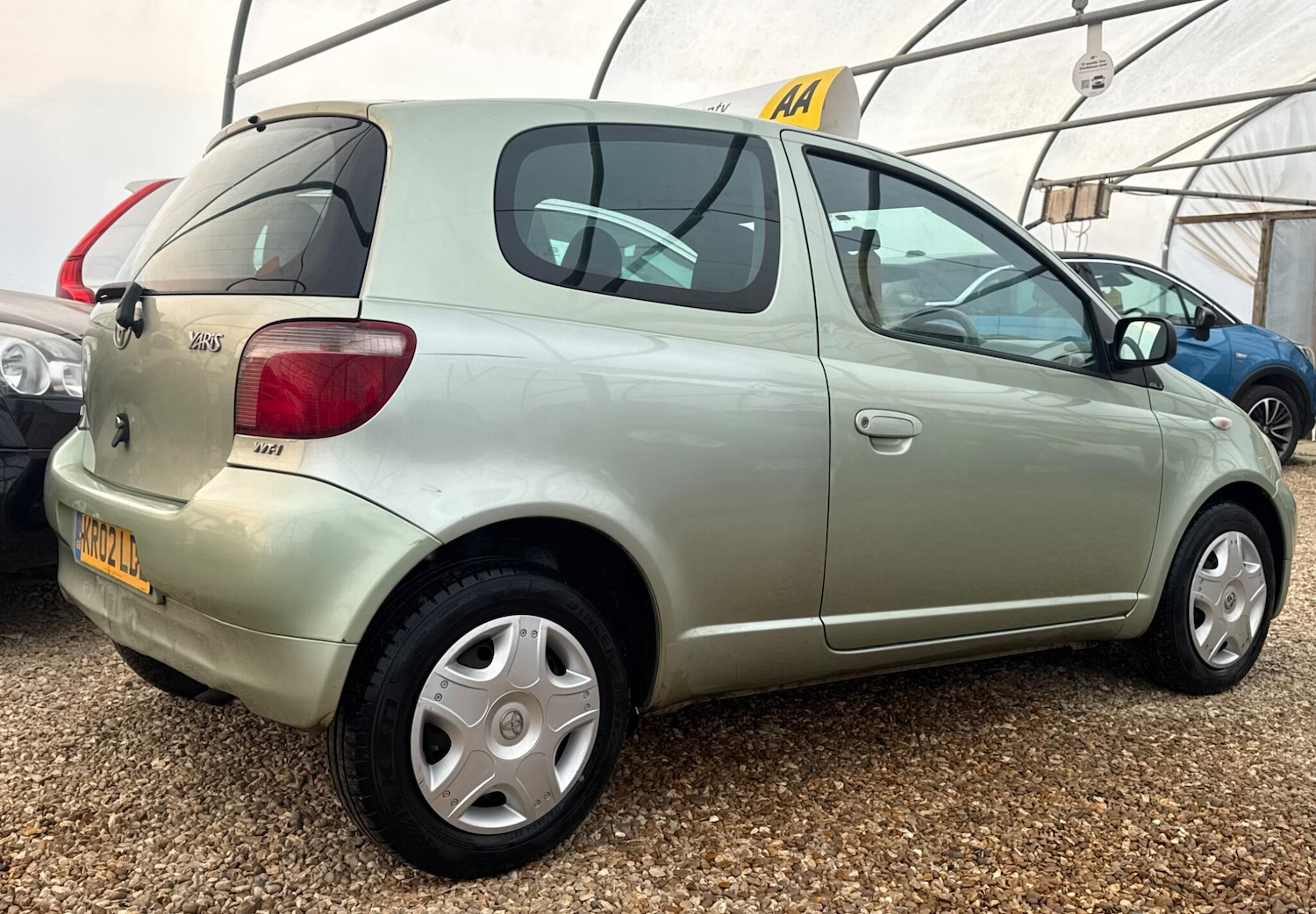 Used Toyota Yaris 2002 for sale - 76138521: Photo 35