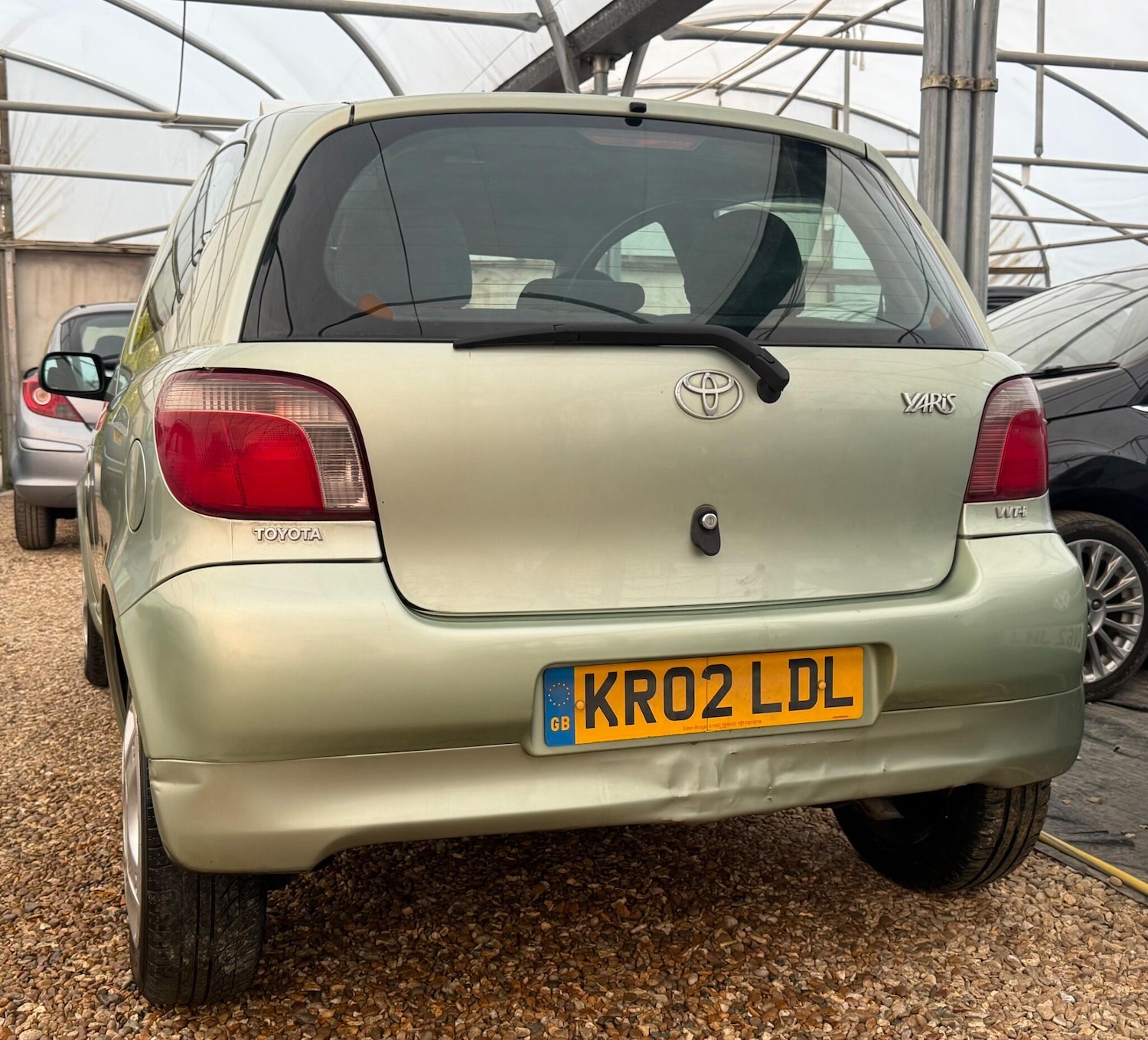 Used Toyota Yaris 2002 for sale - 76138521: Photo 38