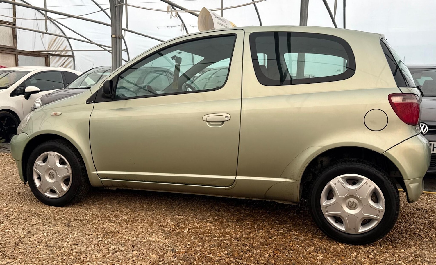 Used Toyota Yaris 2002 for sale - 76138521: Photo 41