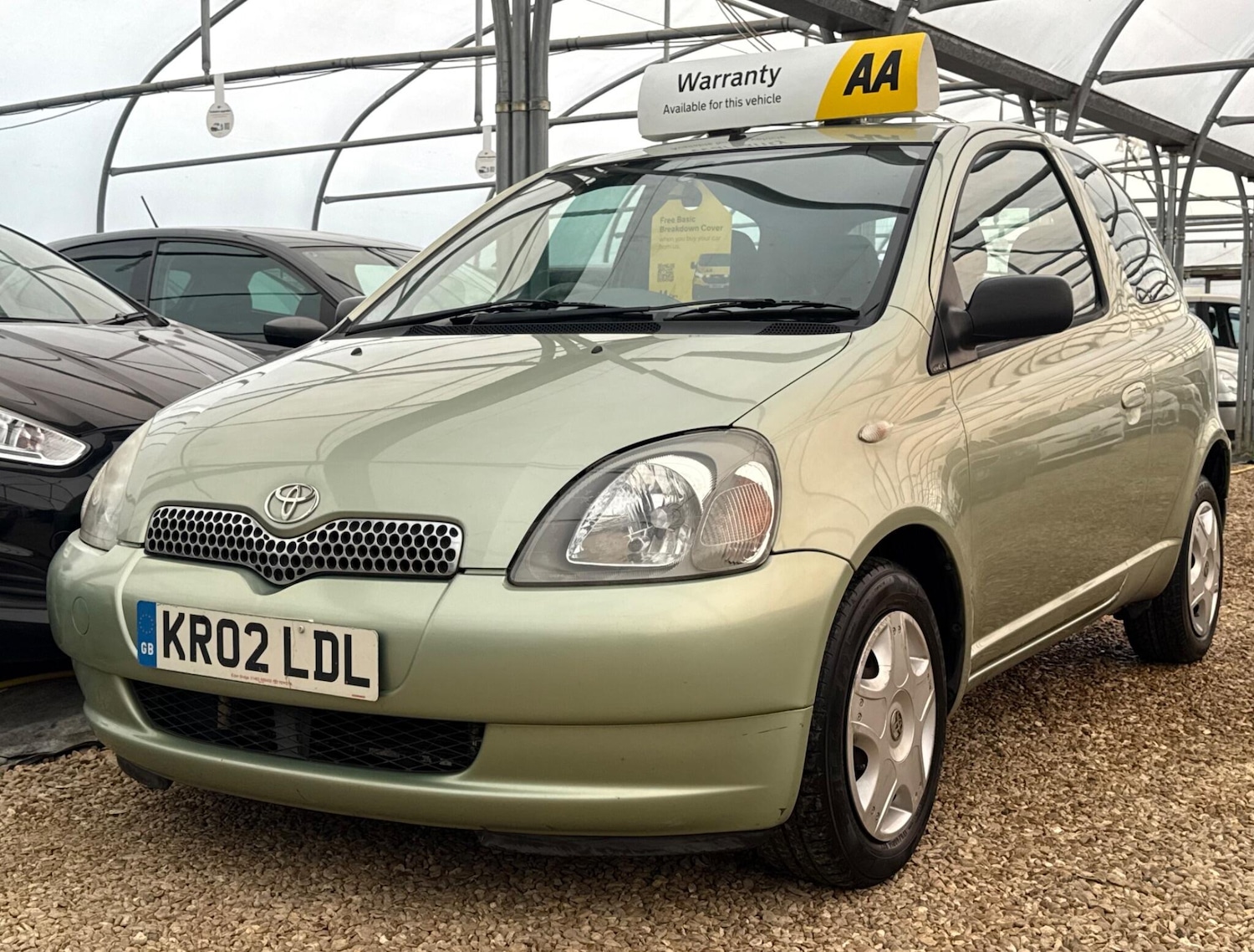 Used Toyota Yaris 2002 for sale - 76138521: Photo 45