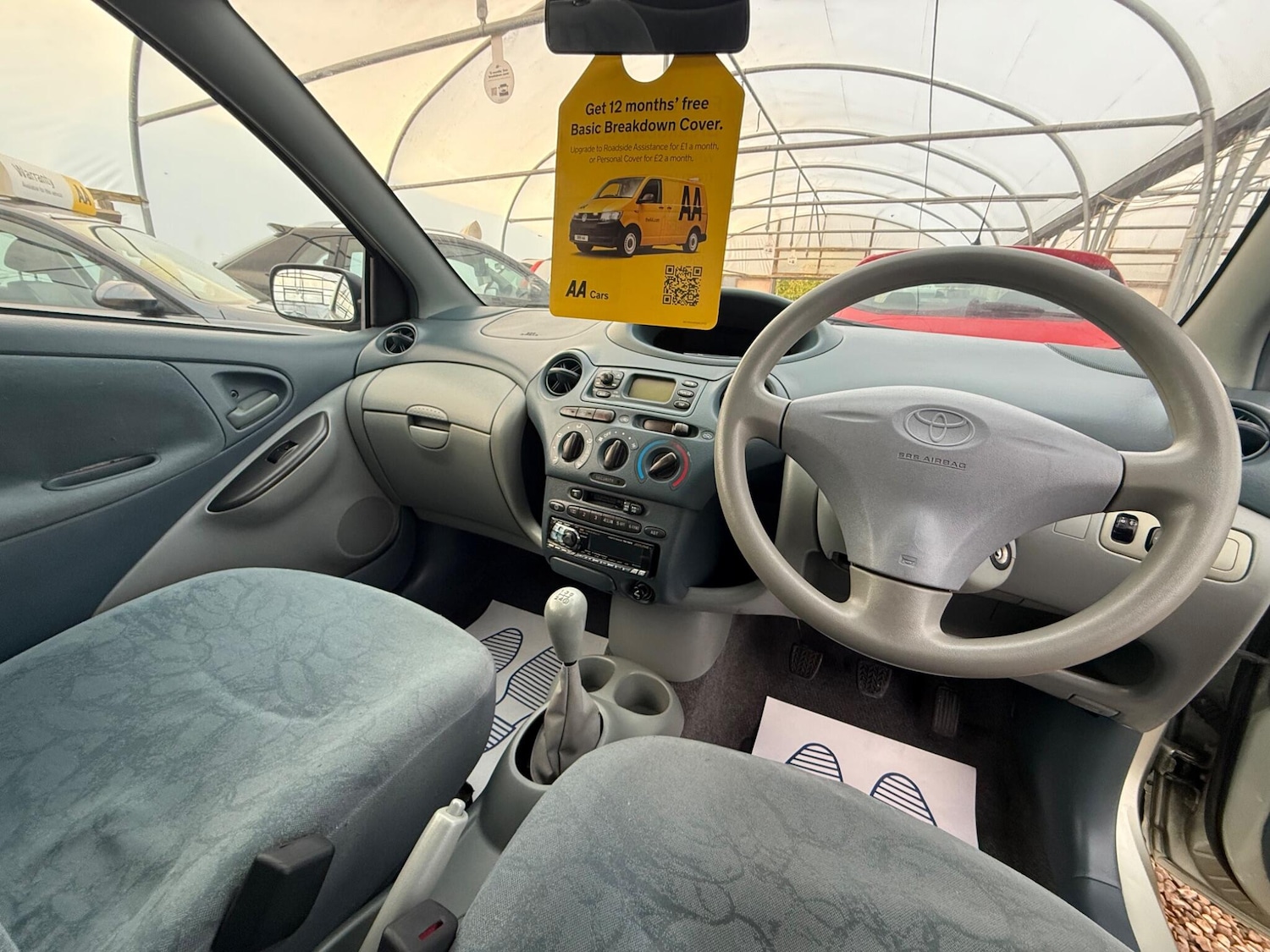 Used Toyota Yaris 2002 for sale - 76138521: Photo 48