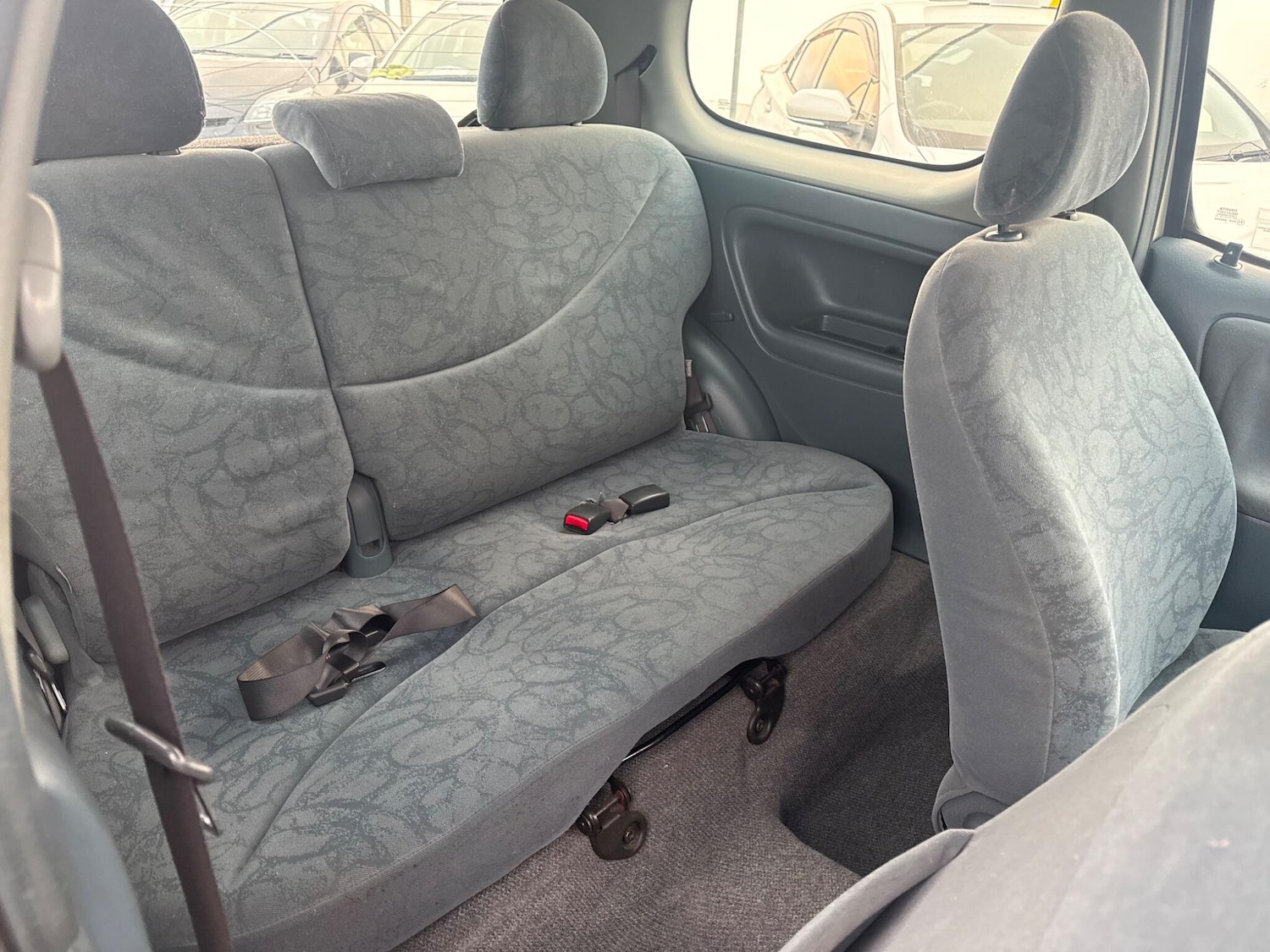 Used Toyota Yaris 2002 for sale - 76138521: Photo 56