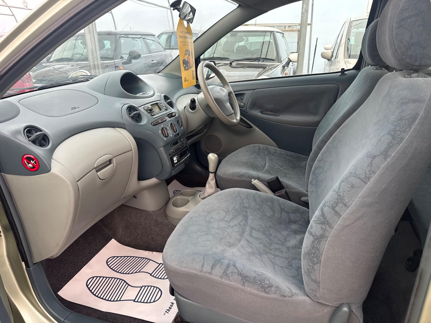 Used Toyota Yaris 2002 for sale - 76138521: Photo 65
