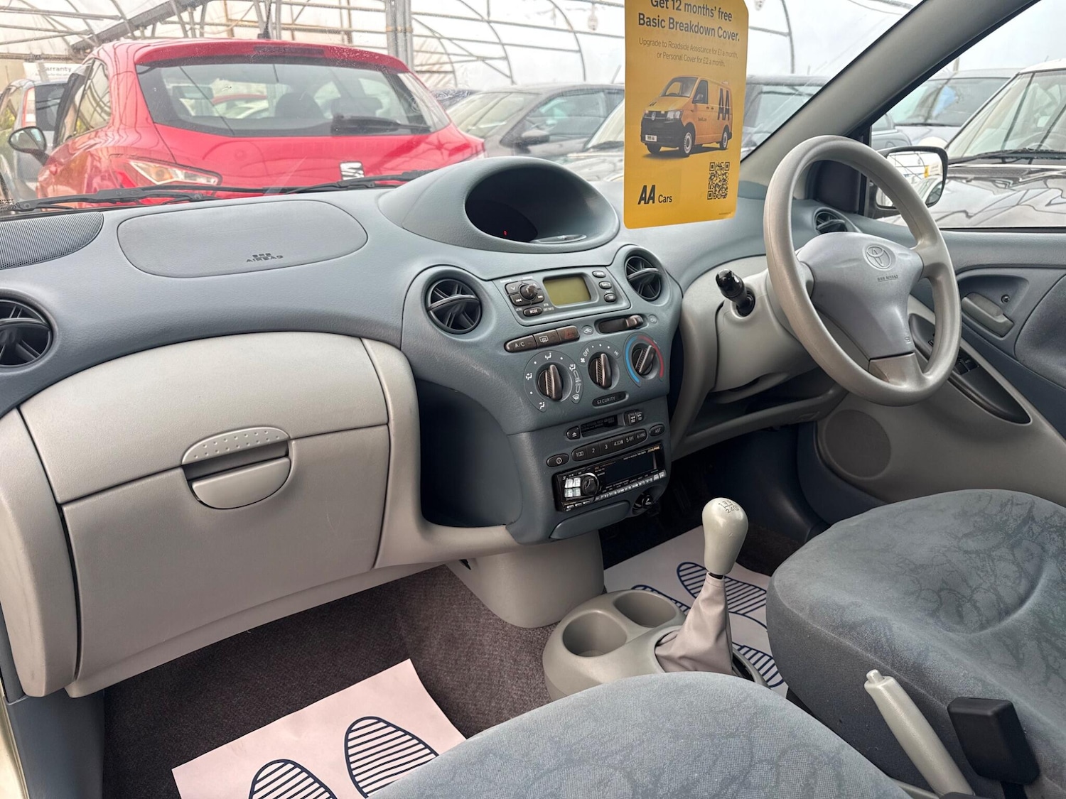Used Toyota Yaris 2002 for sale - 76138521: Photo 66