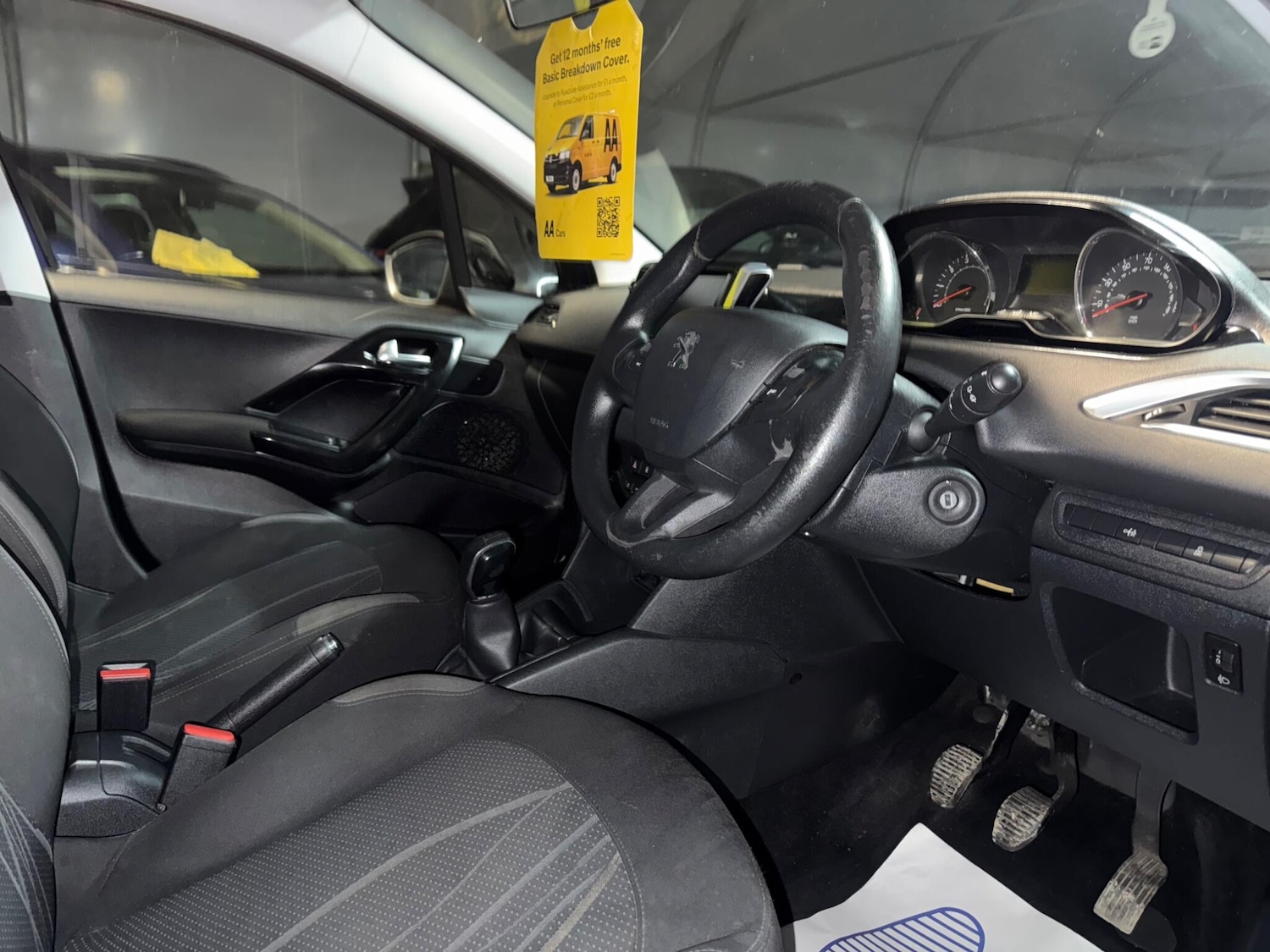 Used Peugeot 208 2013 for sale - 76898673: Photo 12