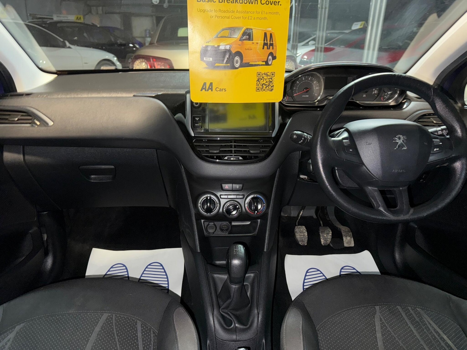 Used Peugeot 208 2013 for sale - 76898673: Photo 3