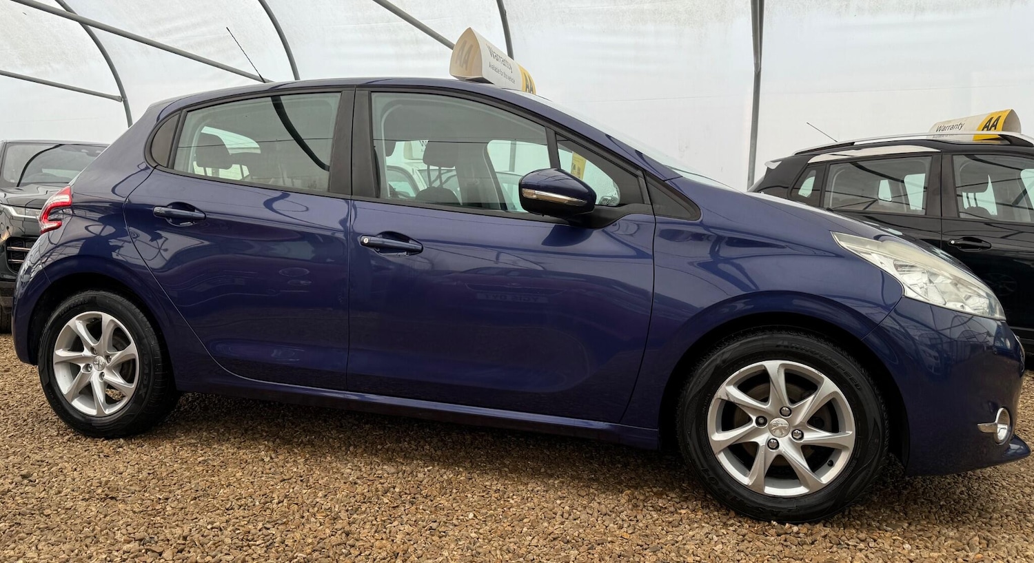 Used Peugeot 208 2013 for sale - 76898673: Photo 30