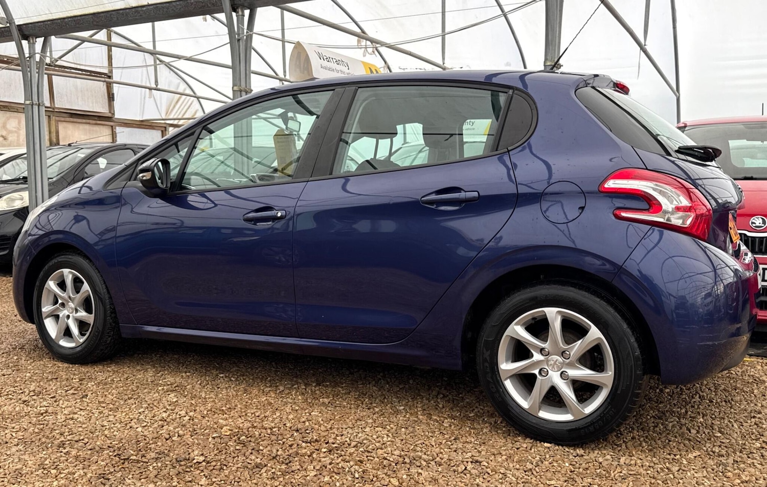 Used Peugeot 208 2013 for sale - 76898673: Photo 39