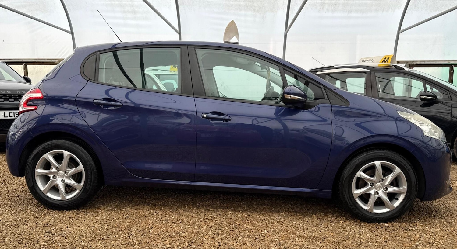 Used Peugeot 208 2013 for sale - 76898673: Photo 5