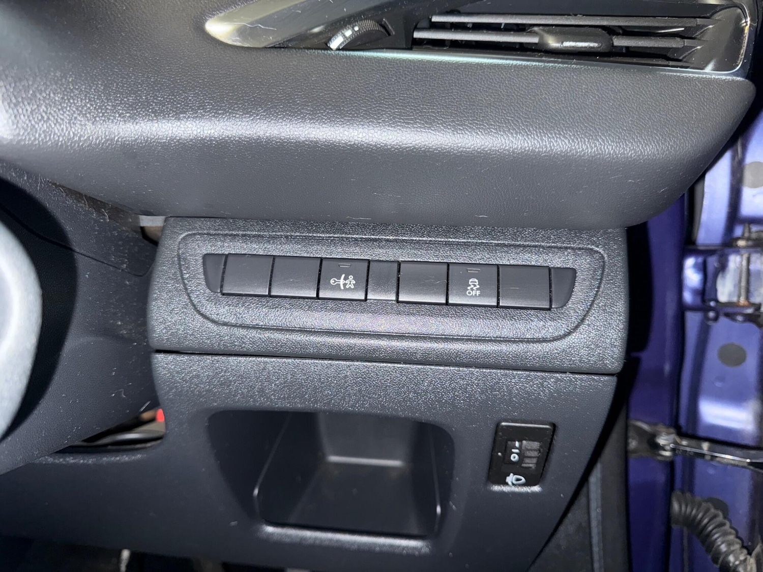 Used Peugeot 208 2013 for sale - 76898673: Photo 61