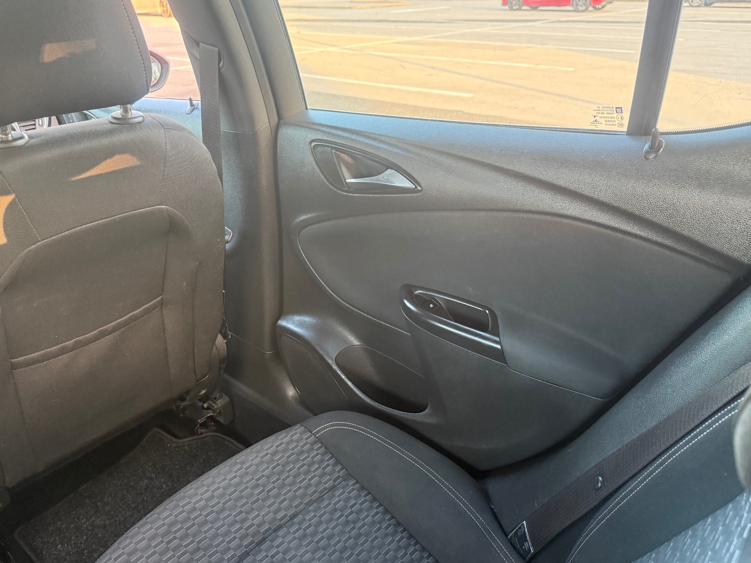 Used Vauxhall Astra 2015 for sale - 75910910: Photo 32