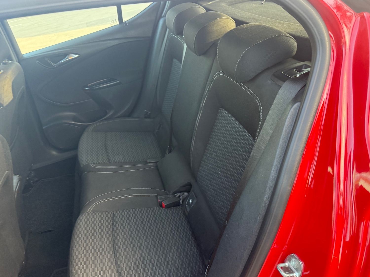 Used Vauxhall Astra 2015 for sale - 75910910: Photo 35