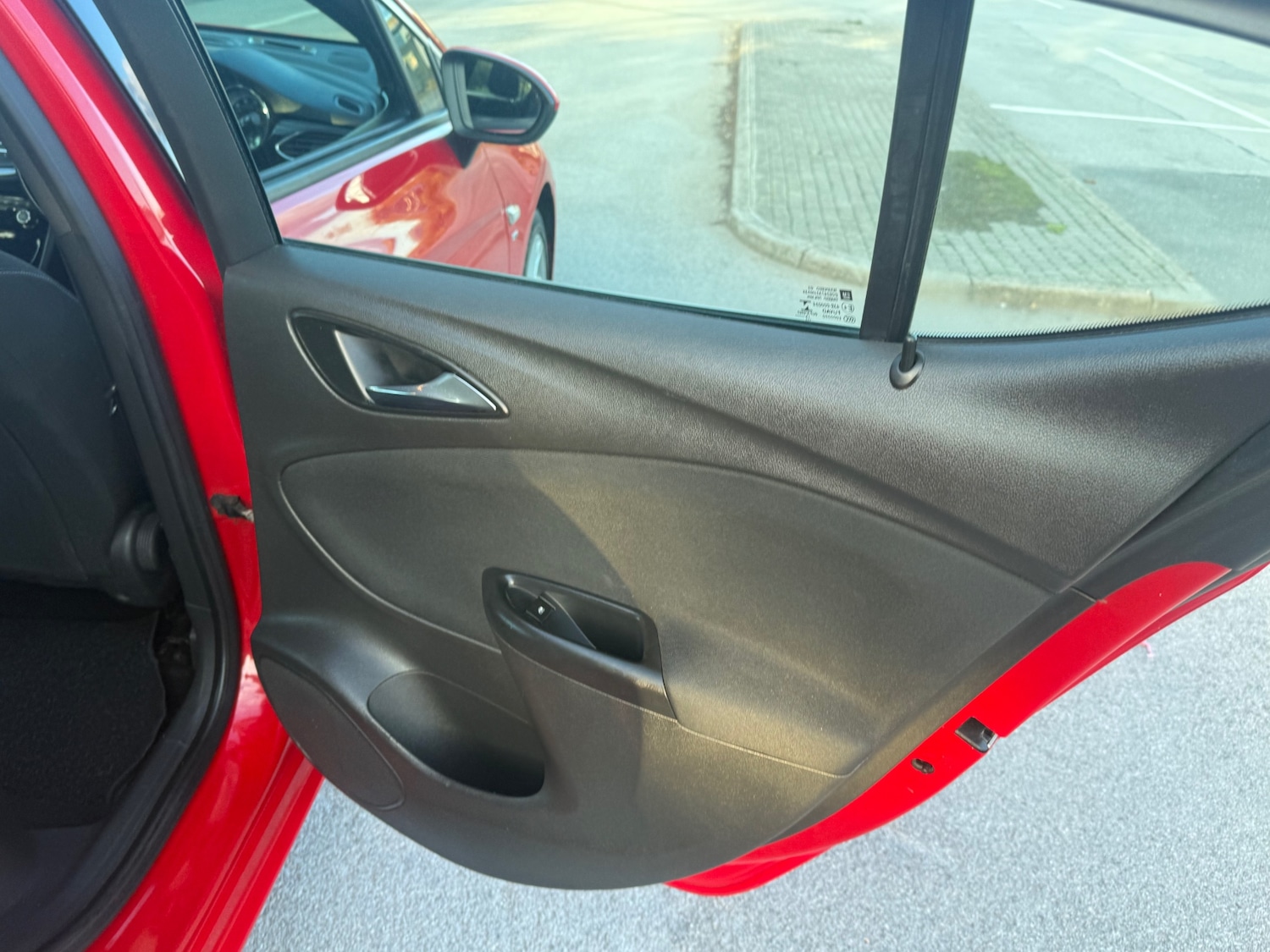 Used Vauxhall Astra 2015 for sale - 75910910: Photo 42