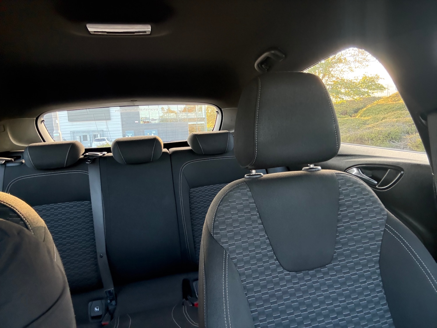 Used Vauxhall Astra 2015 for sale - 75910910: Photo 52