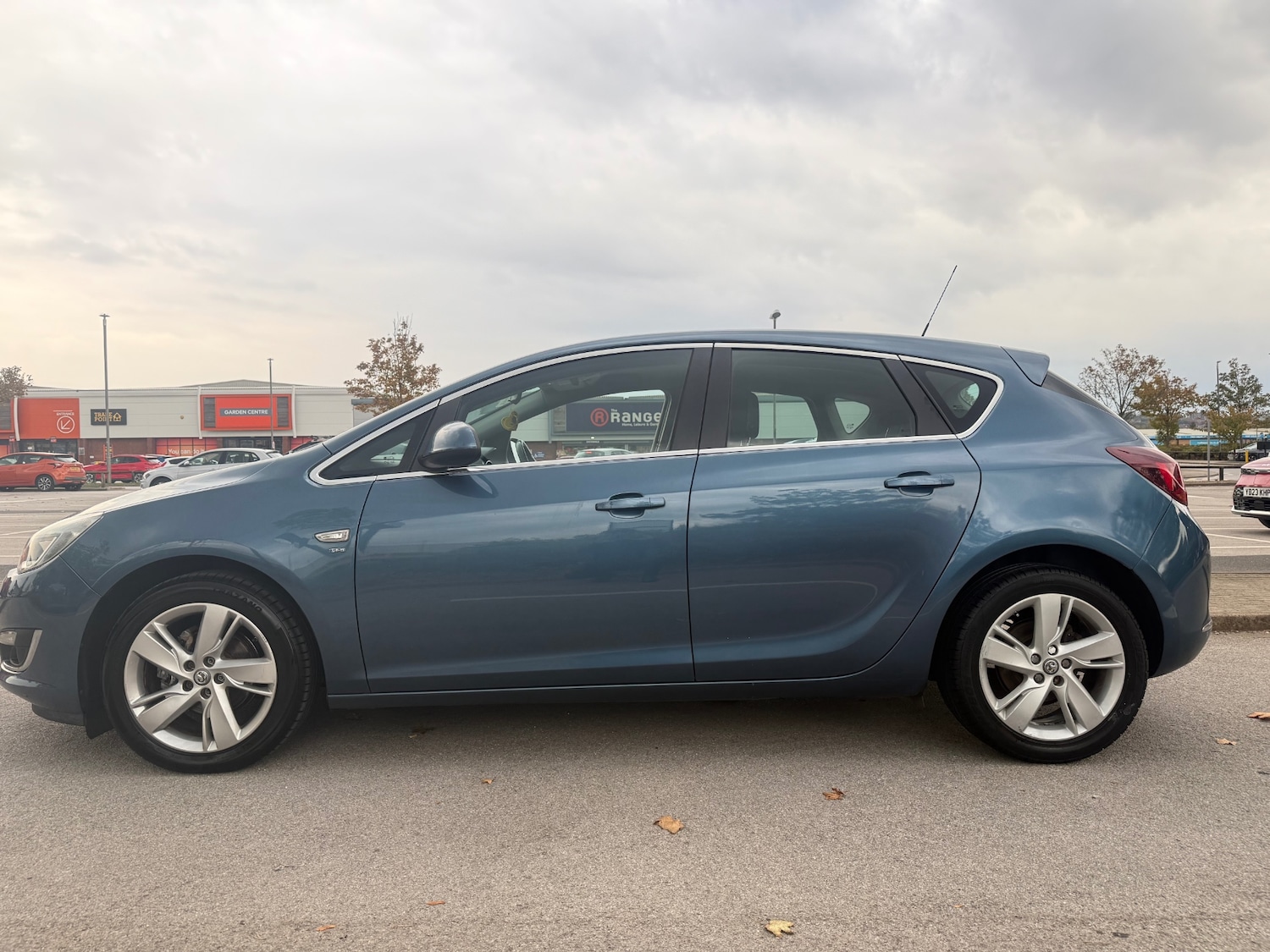 Used Vauxhall Astra 2014 for sale - 75723024: Photo 2