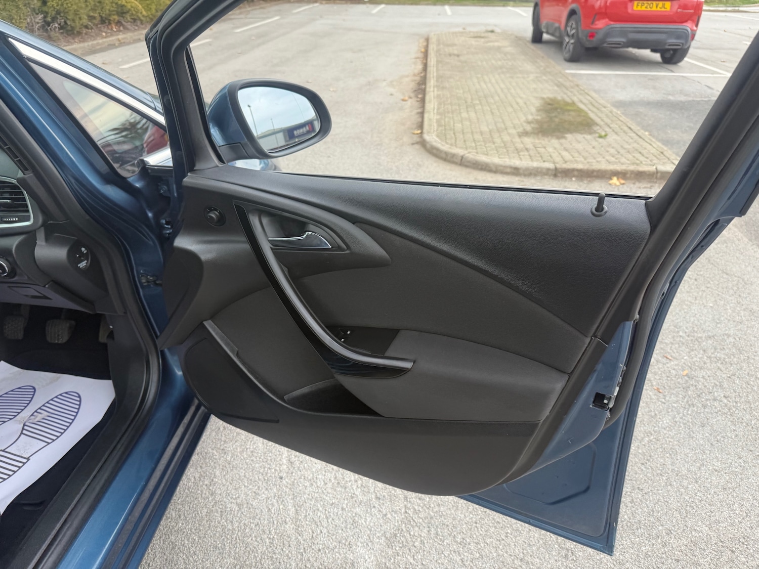 Used Vauxhall Astra 2014 for sale - 75723024: Photo 25