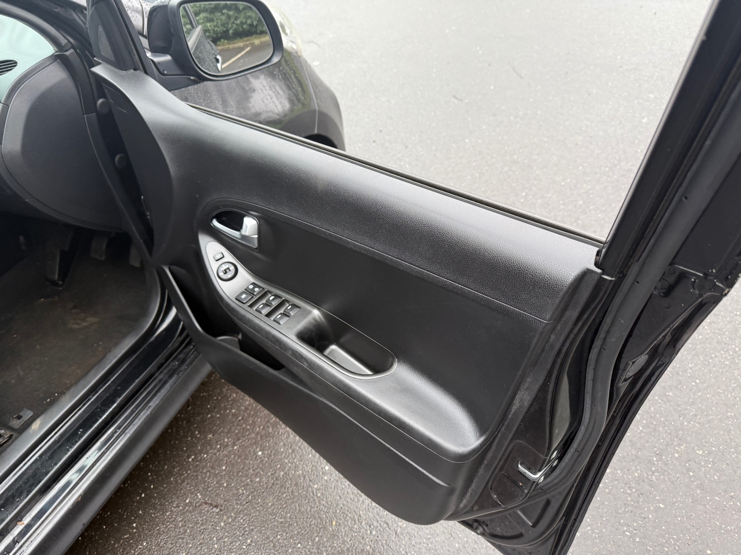 Used Kia Picanto 2012 for sale - 77205793: Photo 24