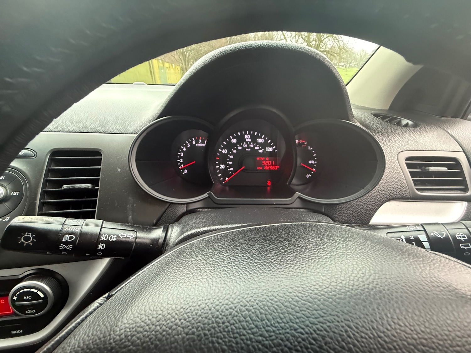 Used Kia Picanto 2012 for sale - 77205793: Photo 35