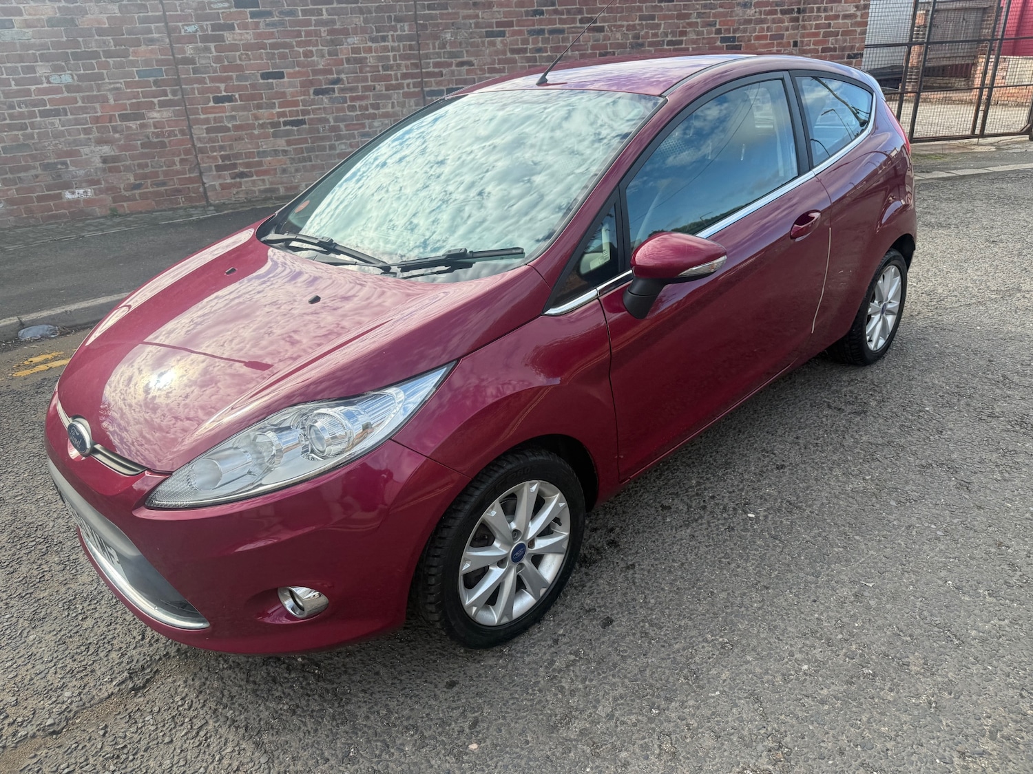 Used Ford Fiesta 2011 for sale - 75980655: Photo 27