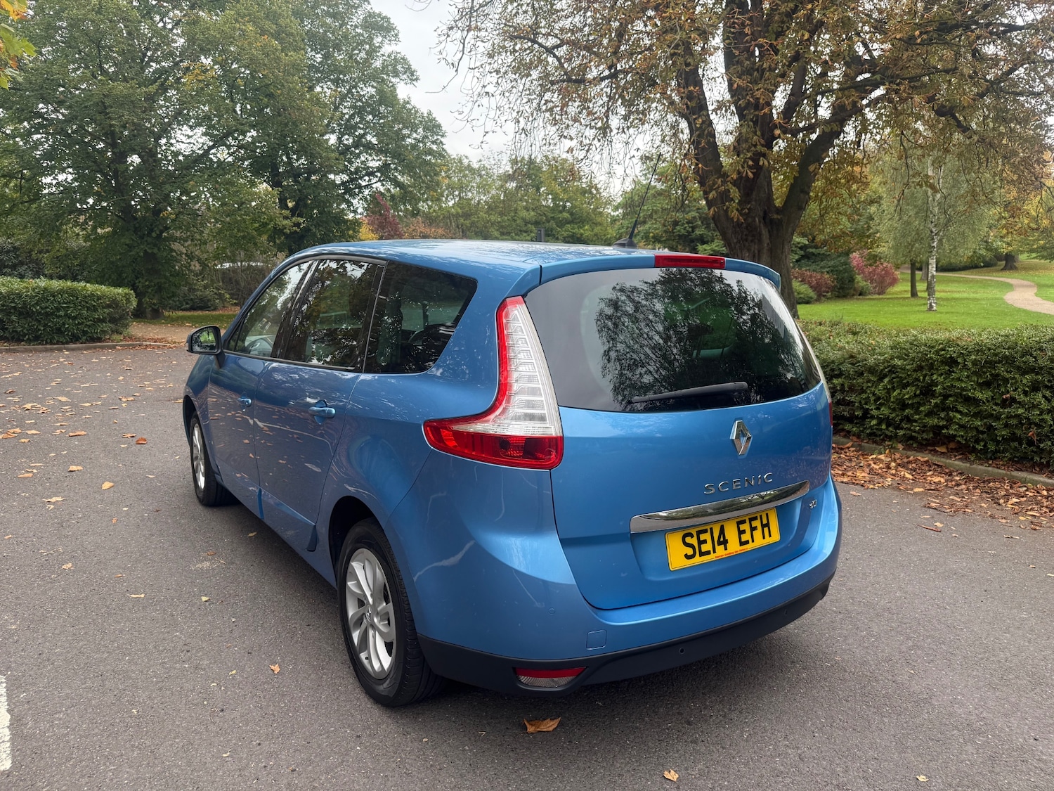 Used Renault Grand Scenic 2014 for sale - 76229133: Photo 10