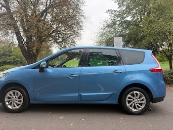 Used Renault Grand Scenic 2014 for sale - 76229133: Photo